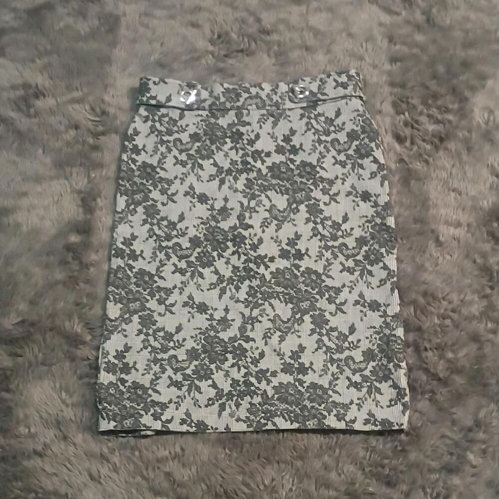 Dress-forum Women's Black and Grey Skirt